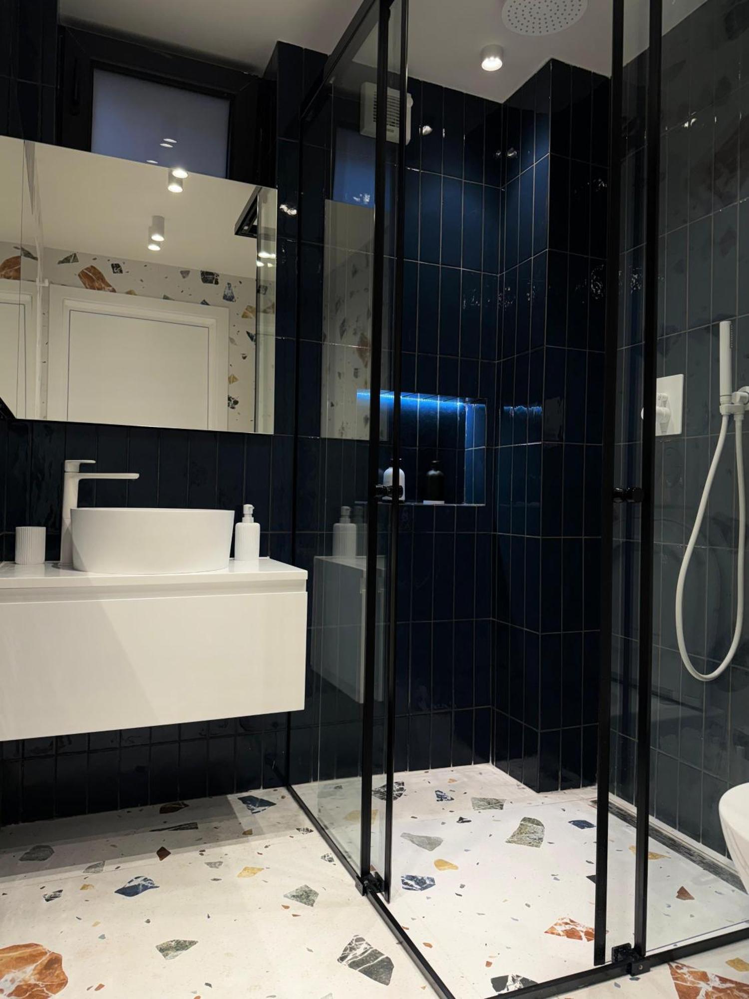 Incasso City Center Apartment Тирана Екстериор снимка