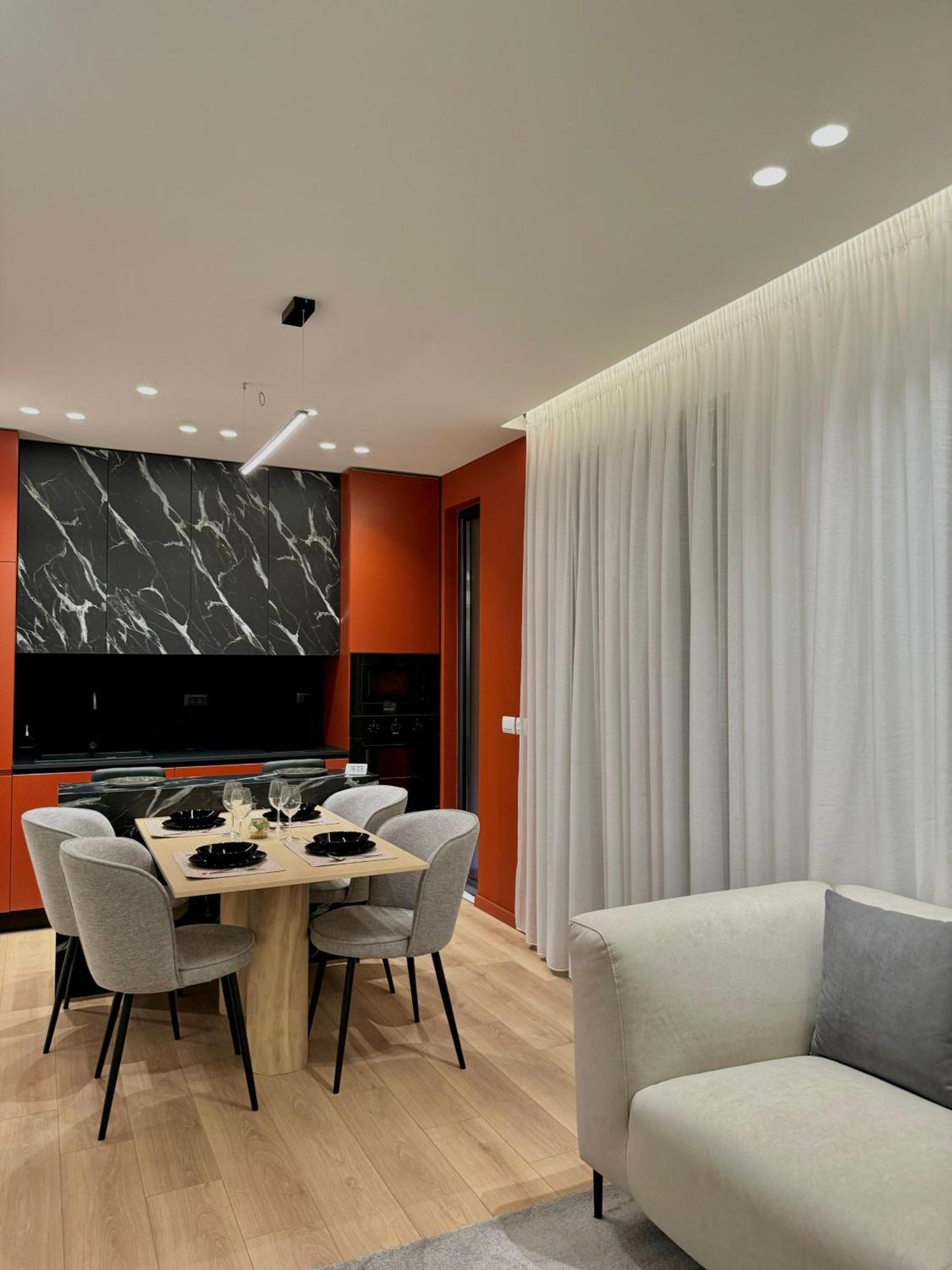 Incasso City Center Apartment Тирана Екстериор снимка