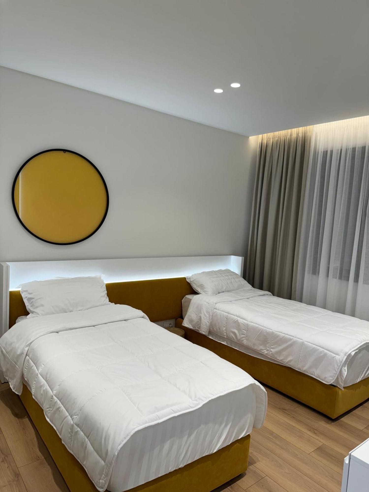 Incasso City Center Apartment Тирана Екстериор снимка
